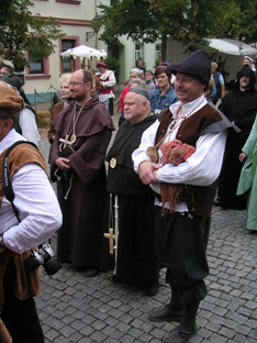 "mittelalterliches" Marktvolk und Mönche